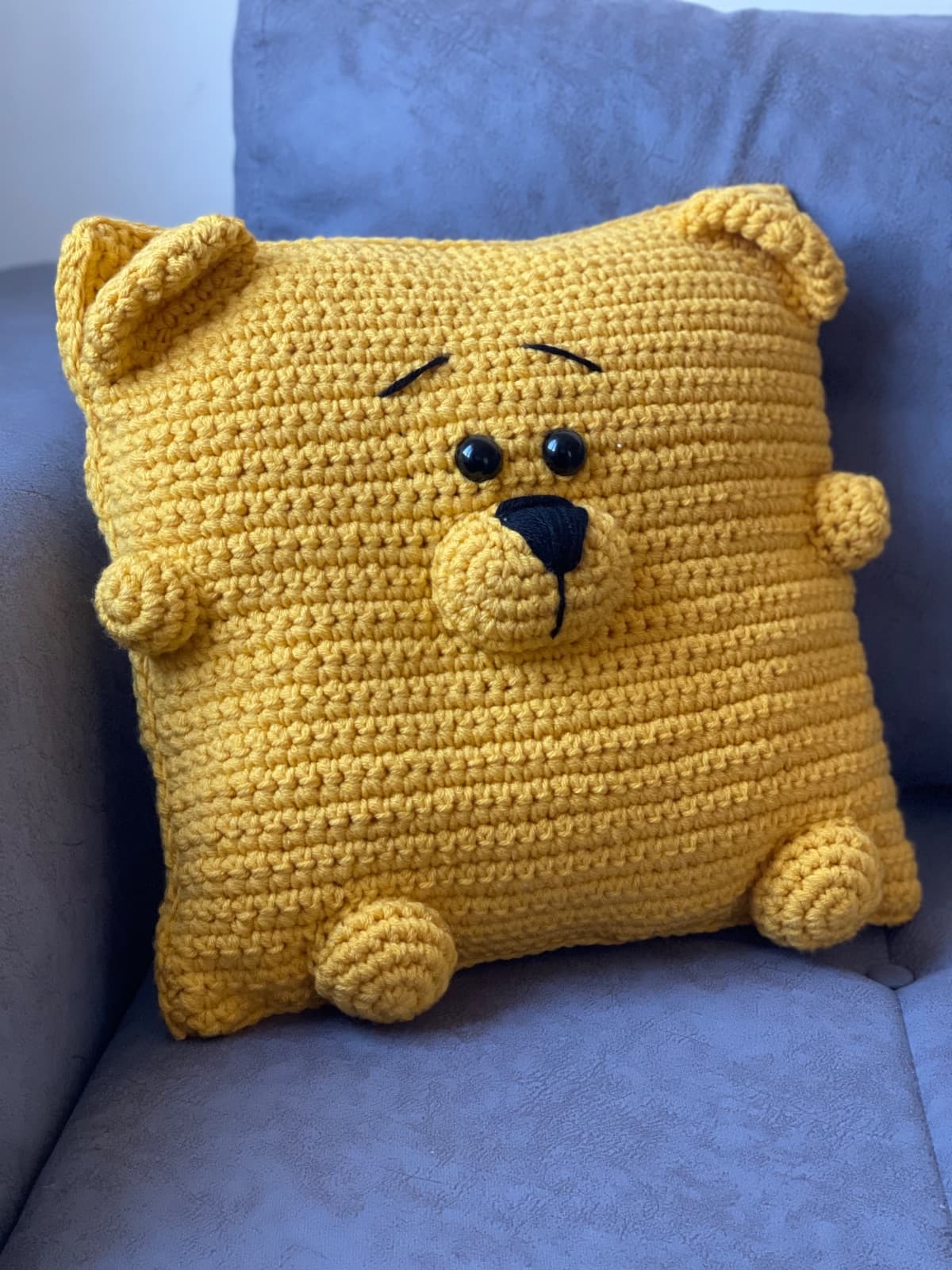 Handmade crochet pillow 2